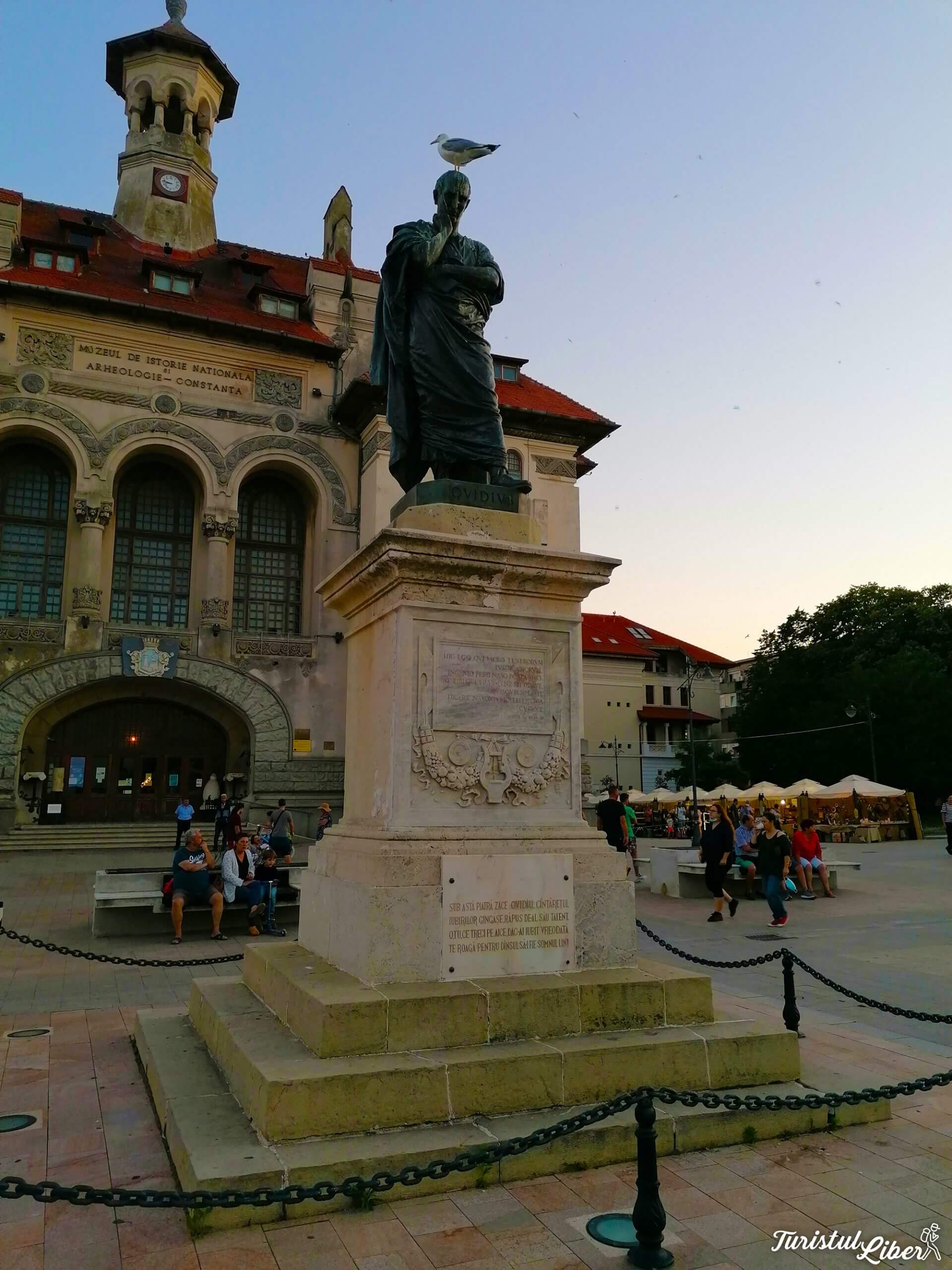 Piata Ovidiu Constanta Unde mananci, te cazezi si ce vizitezi