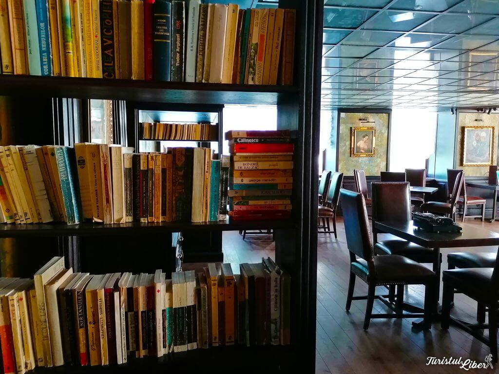 biblioteca casa hrisicos