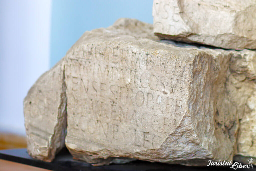 inscriptie antica muzeu tropaeum traiani