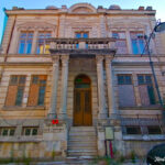 intrare coloane casa manicatide
