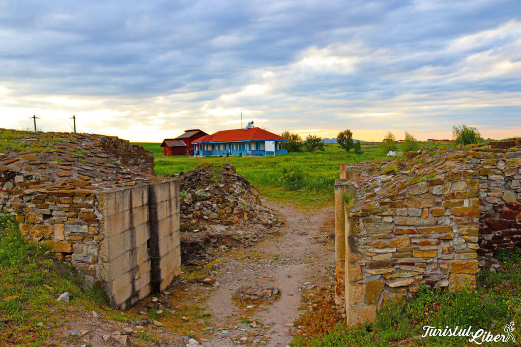 poarta cetate halmyris