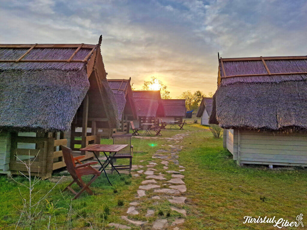 Green dolphin camping sfantu gheorghe