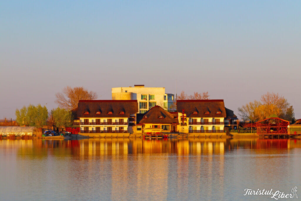 lacul ciuperca din tulcea