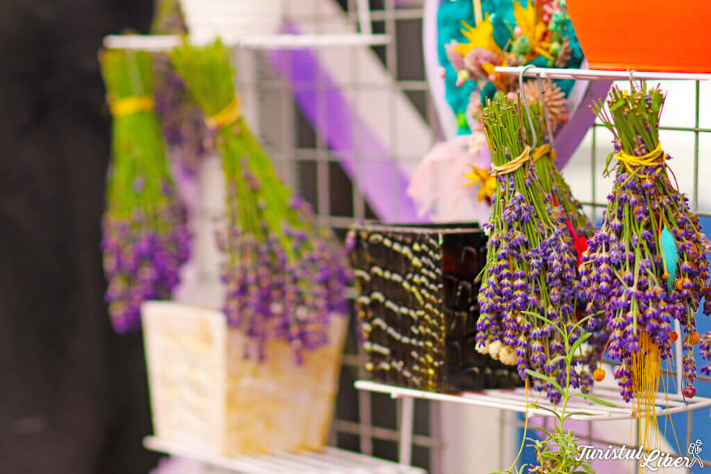 buchetele de lavanda pecineaga