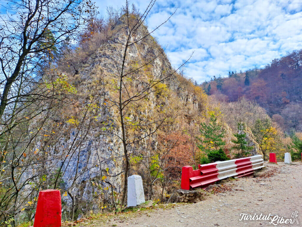 traseu pietrele lui solomon