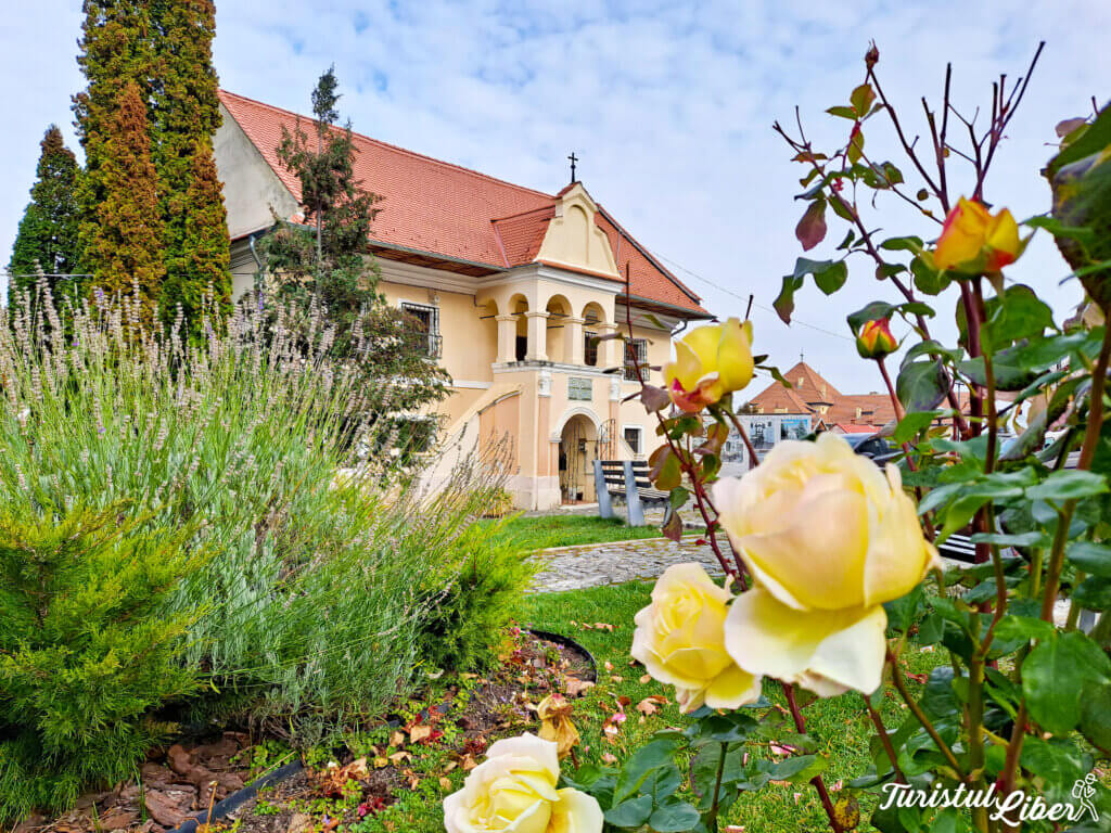 prima scoala romaneasca brasov