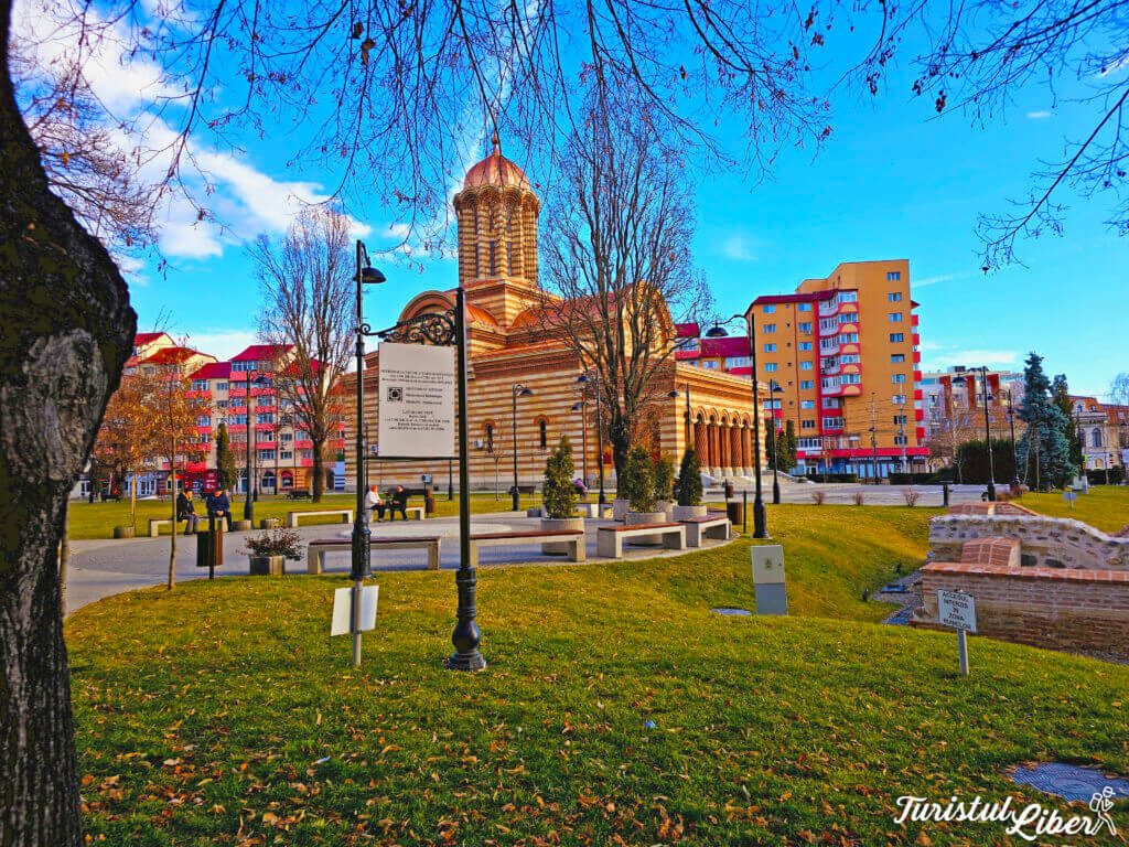 parcul mitropoliei targoviste