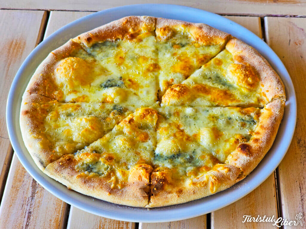 pizza 4 formaggi eforie nord