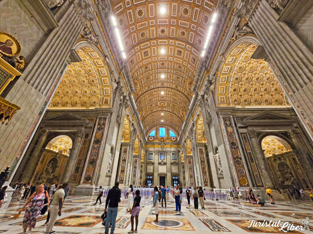 interior basilica sf petru roma