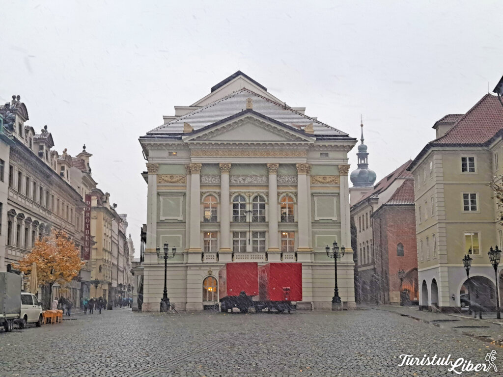 teatrul din praga