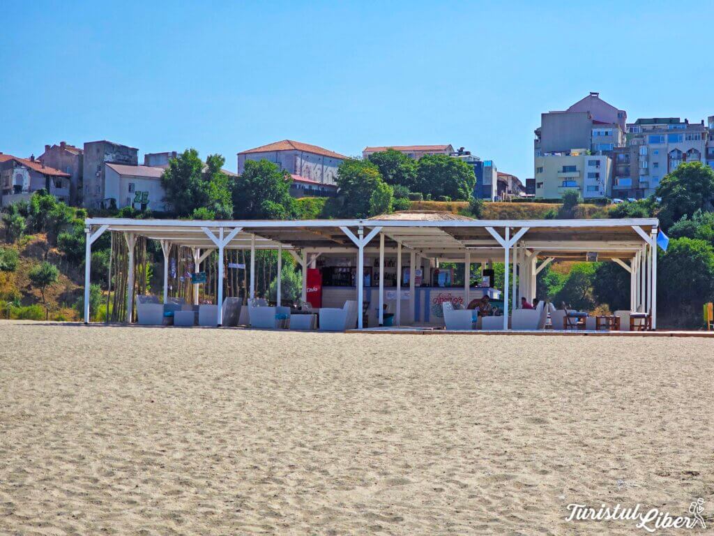 anchor beach plaja modern