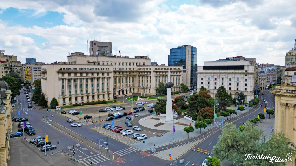 Turul comunismului București – De la monarhie la dictatură