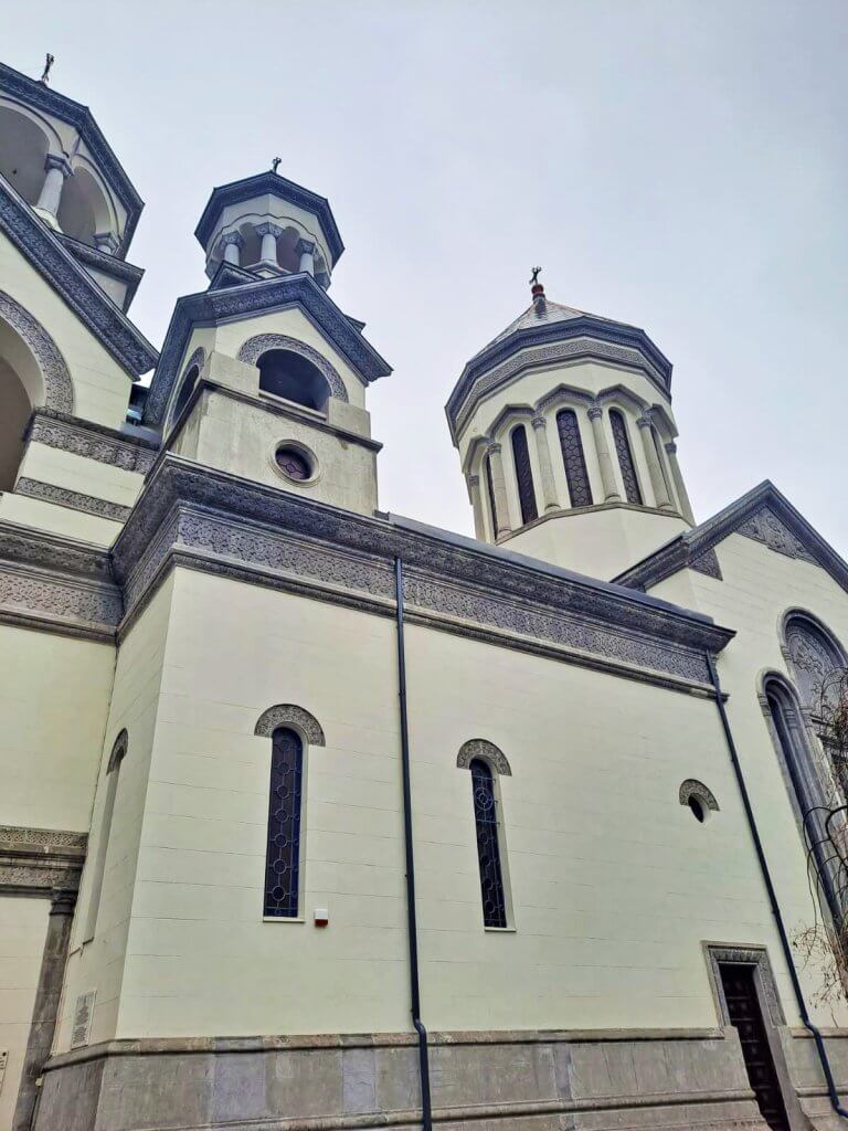 Tur ghidat cartierul armenesc București – Descoperă povești nebănuite