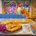 crispy chicken gyros and doner constanta