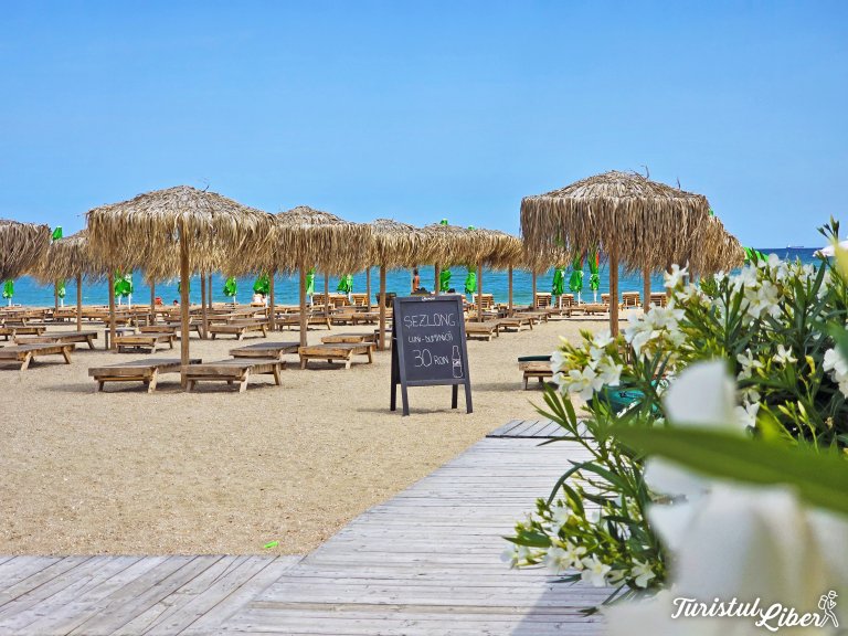 pret sezlong funky beach constanta