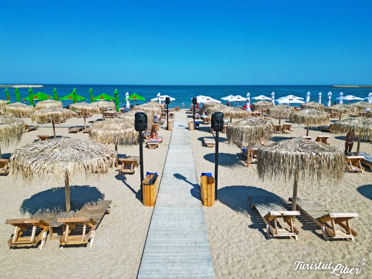 sezlonguri funky beach