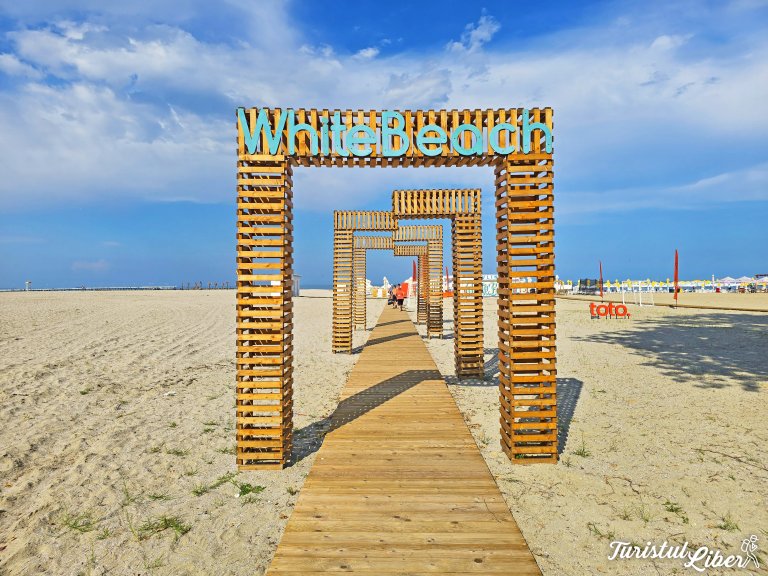 white beach mamaia
